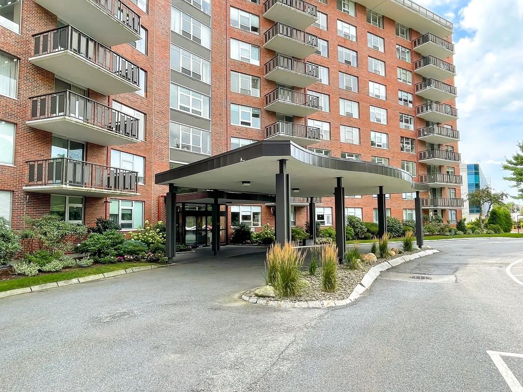 280 Boylston Street #411, Newton