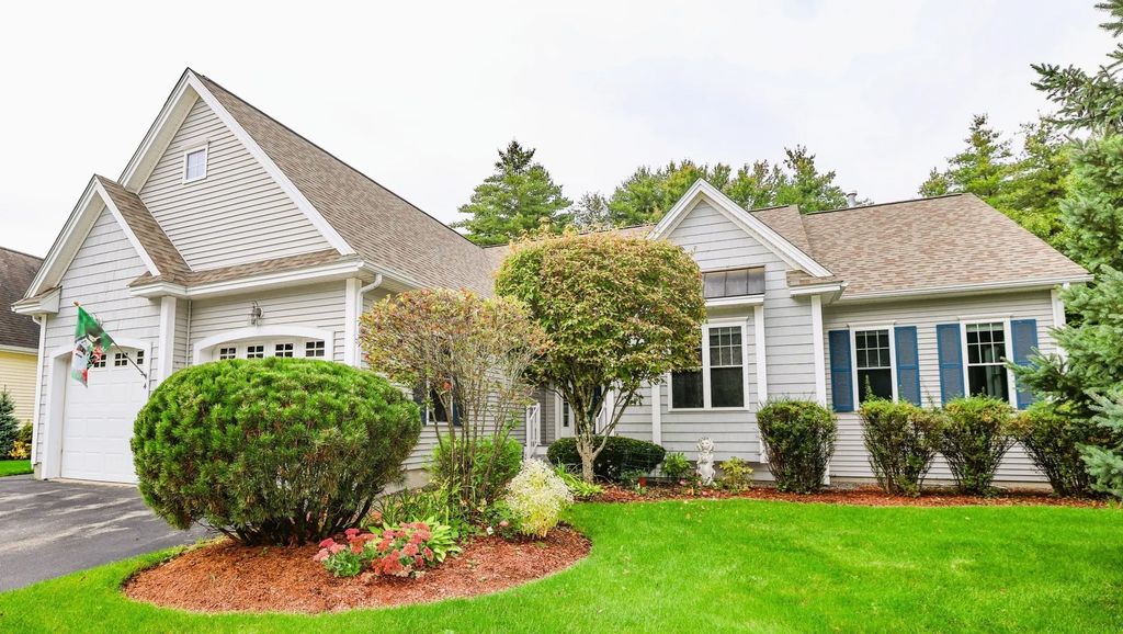 4 Elmwood Way #14, Amherst