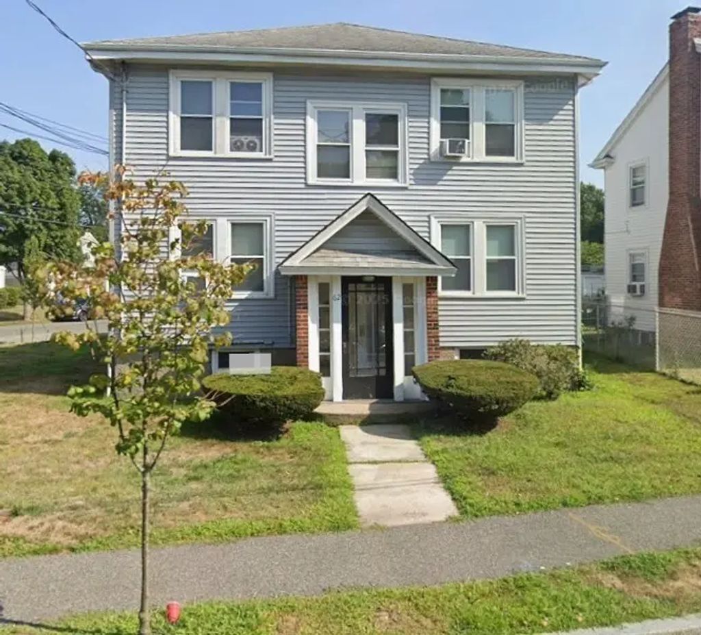 62 Willow Ave #2, Quincy