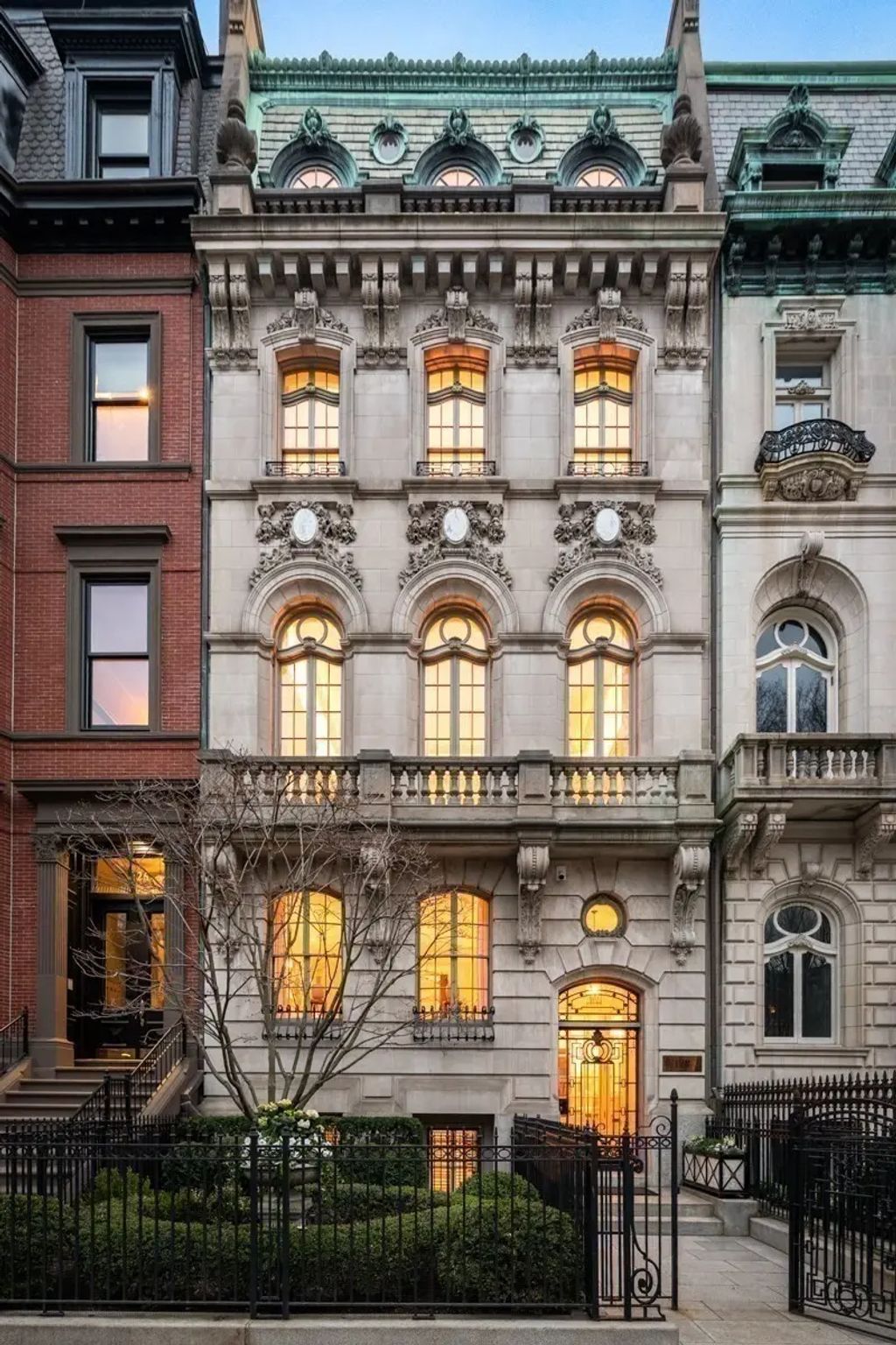 128 Commonwealth Avenue, Boston