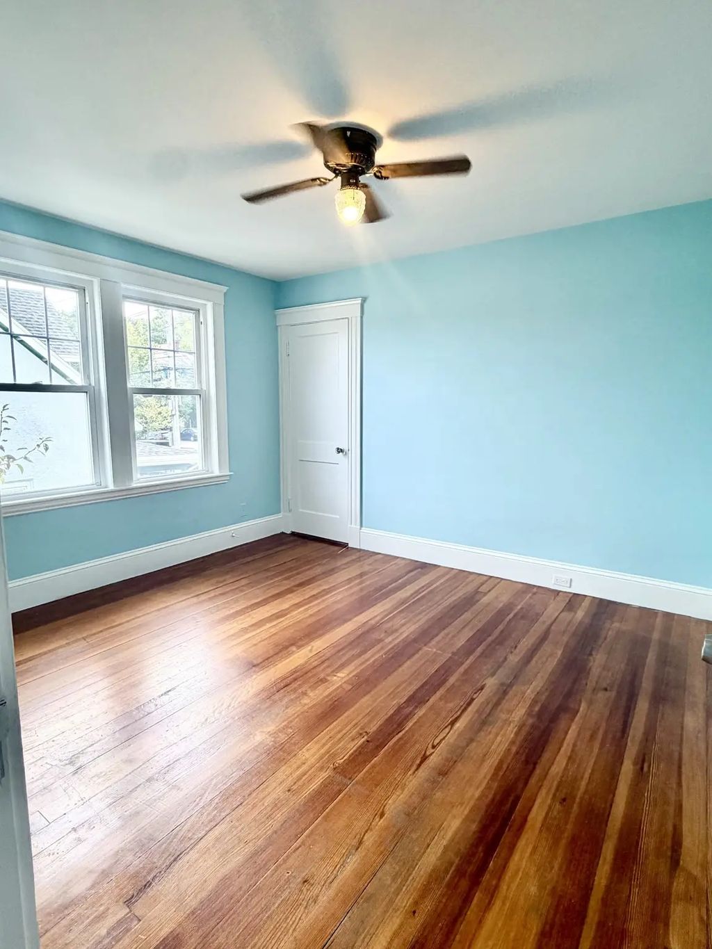 107 Loring Av #2, Salem