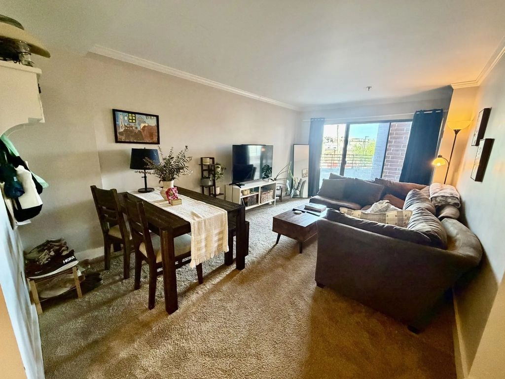 15 N Beacon St #104, Boston