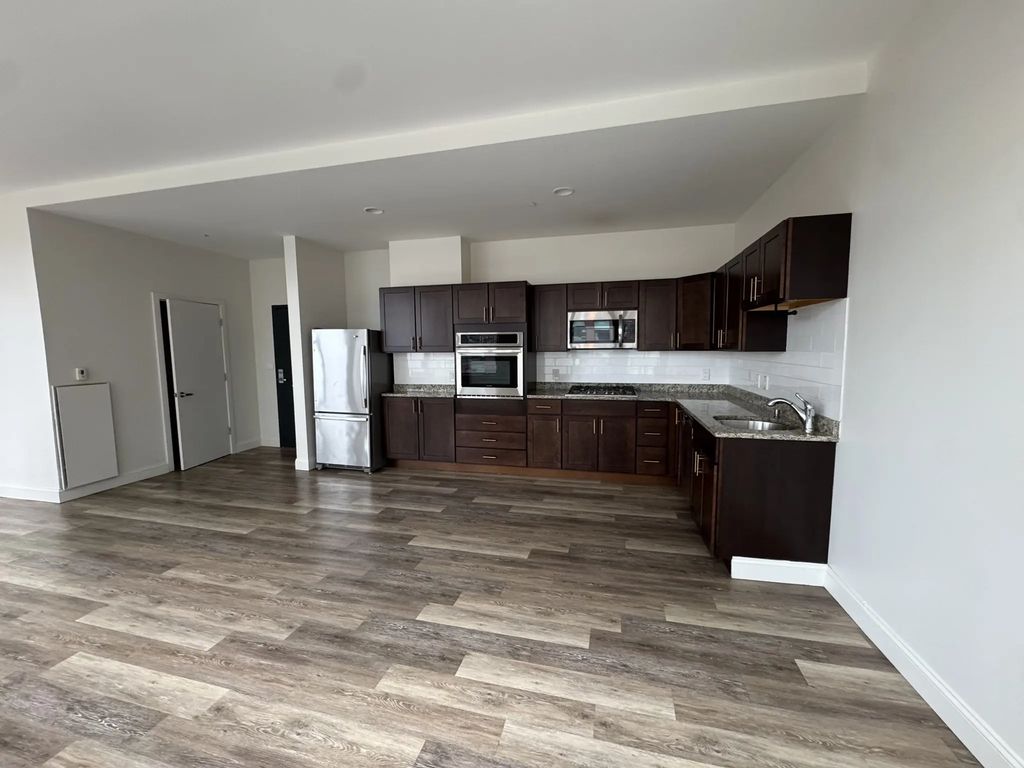 160 East Berkeley St #502, Boston