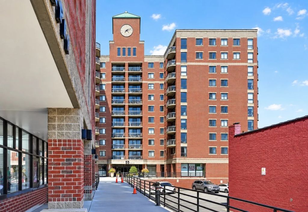 15 N Beacon St #316, Boston