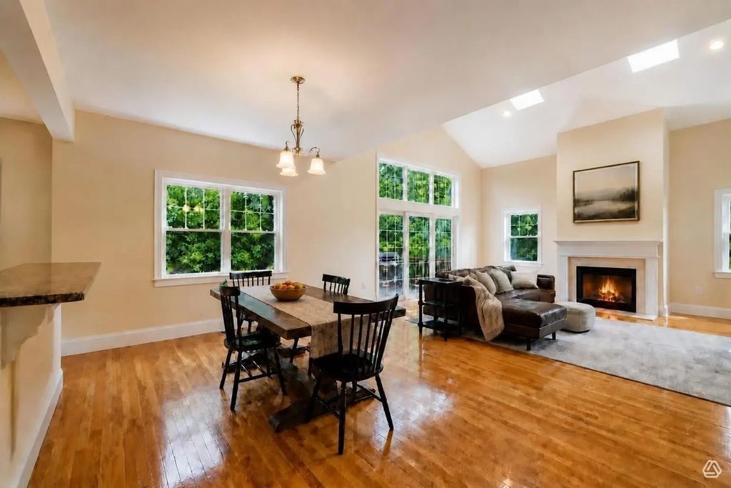 106 Walden Way #106, Milford