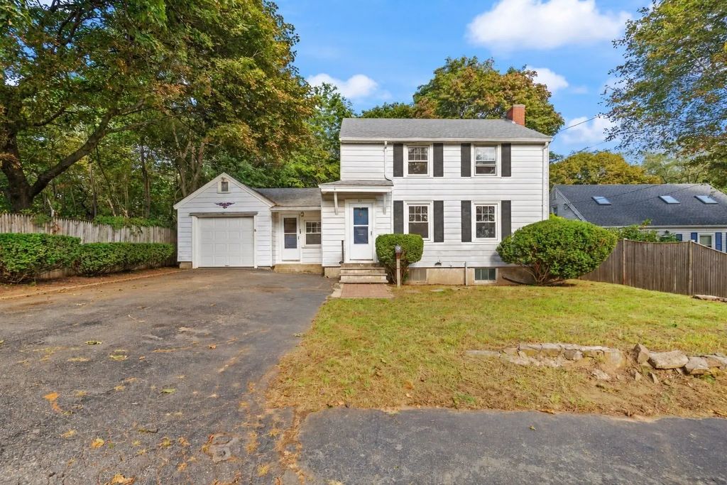 21 Goldsmith Ave, Beverly