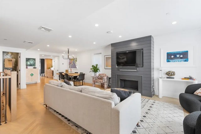 69 Montgomery St #1, Boston