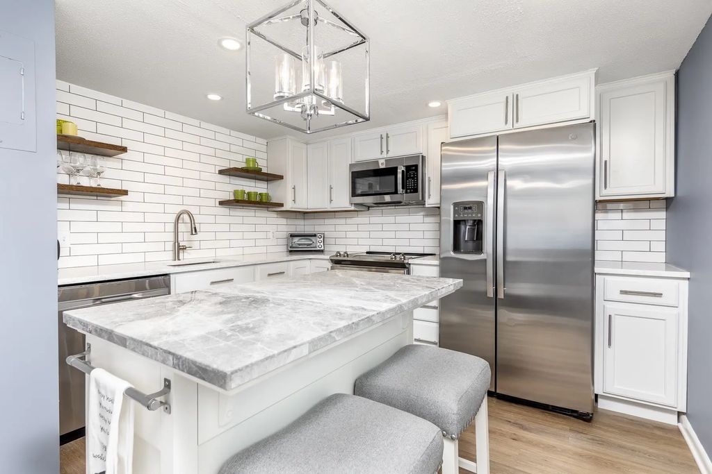 404 Paradise Road #1c, Swampscott