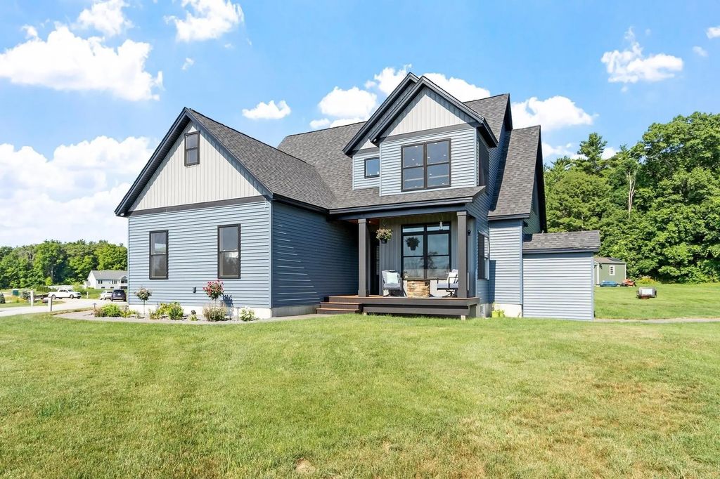 467 Blane Circle, Pembroke