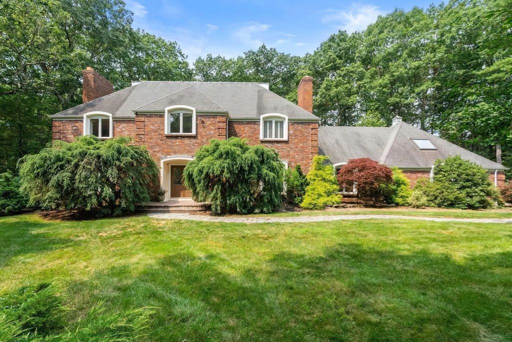 11 Fox Run Rd, Dover