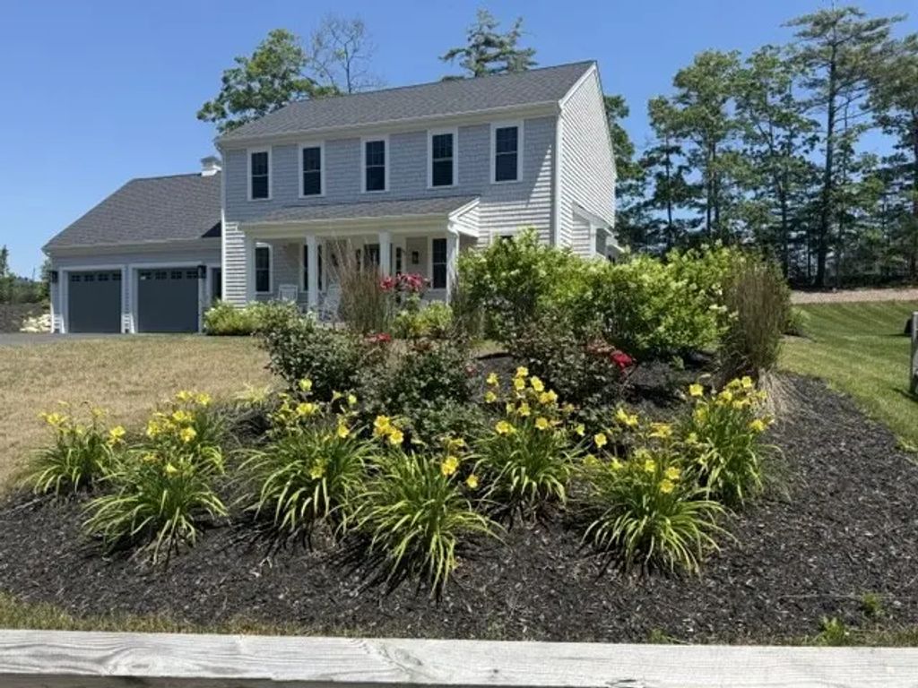 92 Herring Pond Rd, Plymouth