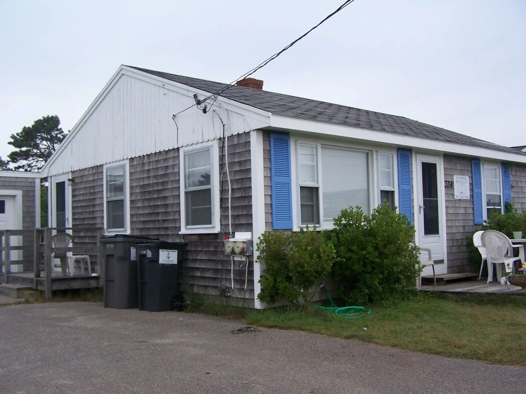 334 Phillips, Sandwich