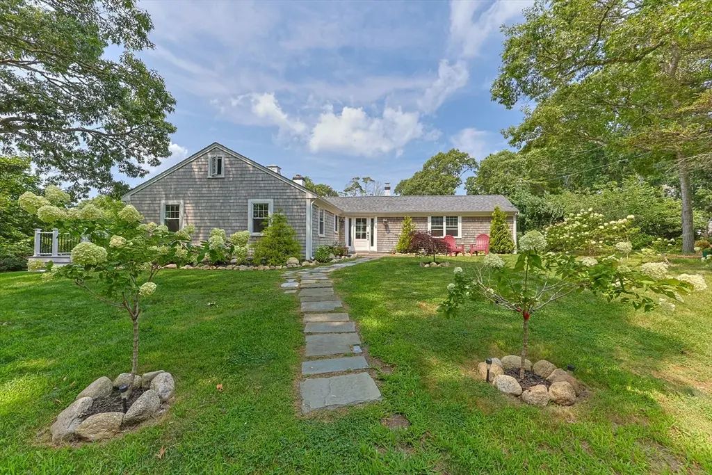 28 Frazar Rd, Falmouth