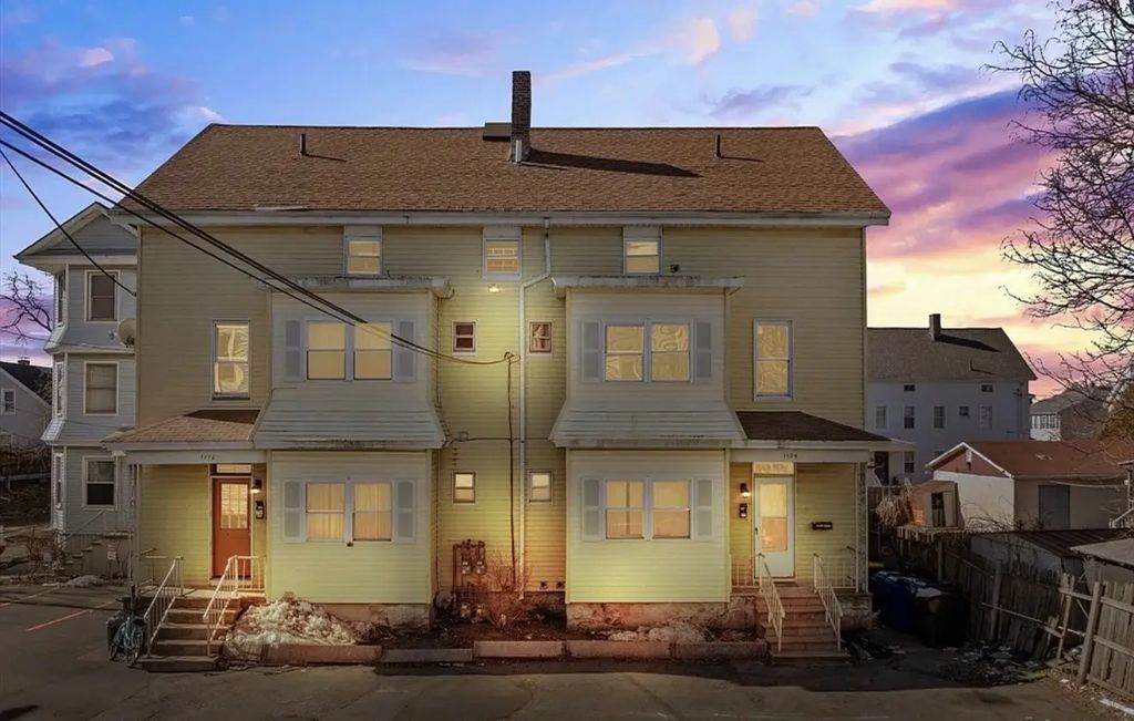 1116 N Main St #2, Fall River