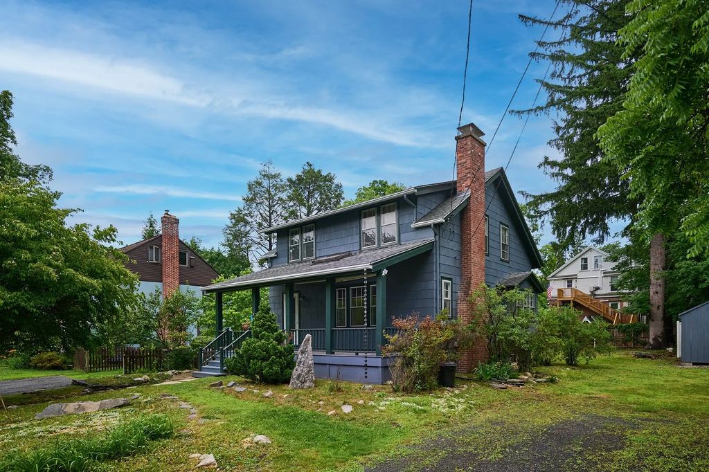 9 Mcclure St, Amherst