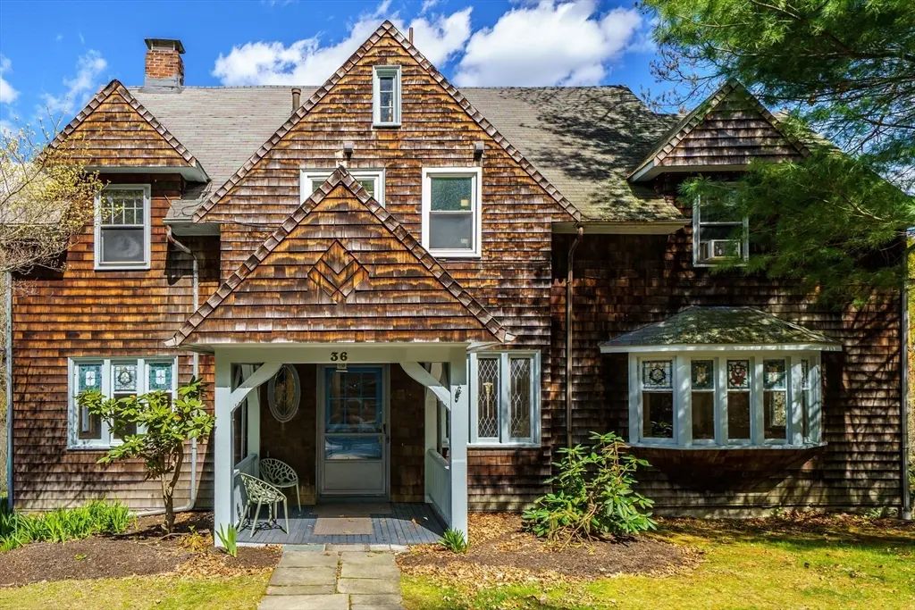 36 Dexter Rd, Newton
