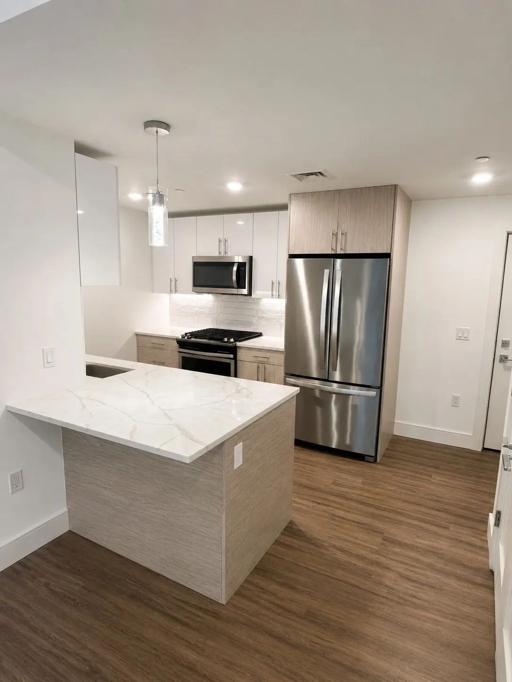 386 Market St #206, Boston