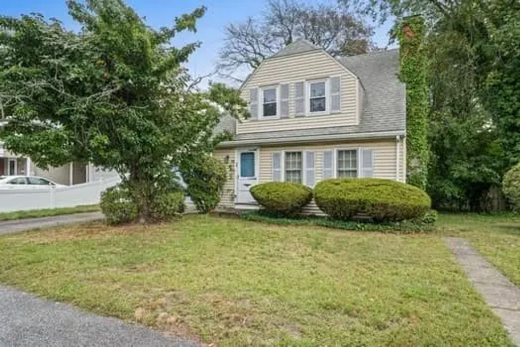 33 French Avenue, Braintree