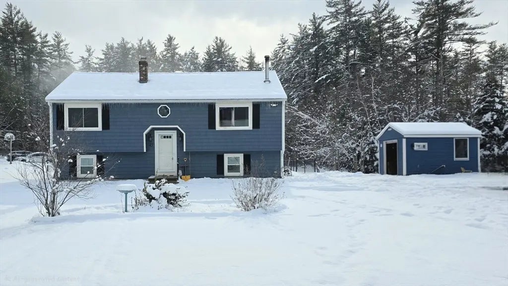 45 Phyllis Rd, Winchendon