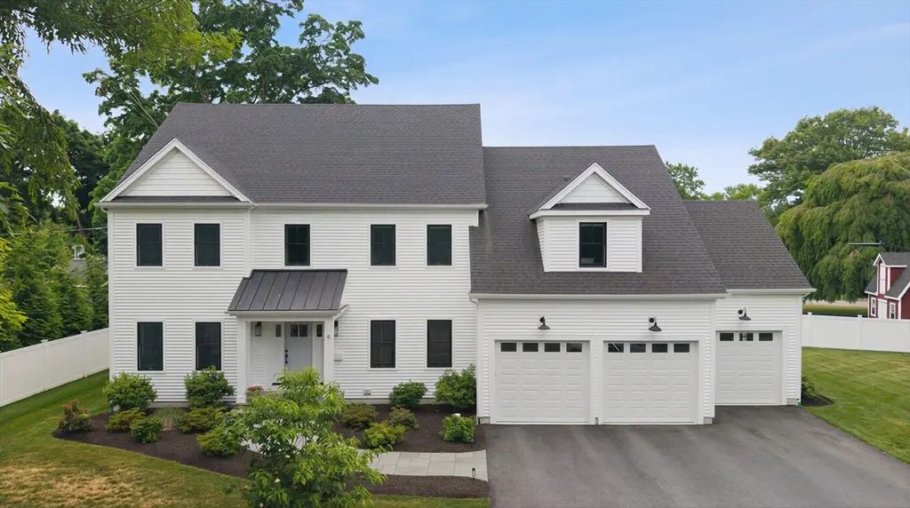 4 Whitcomb Street, Natick