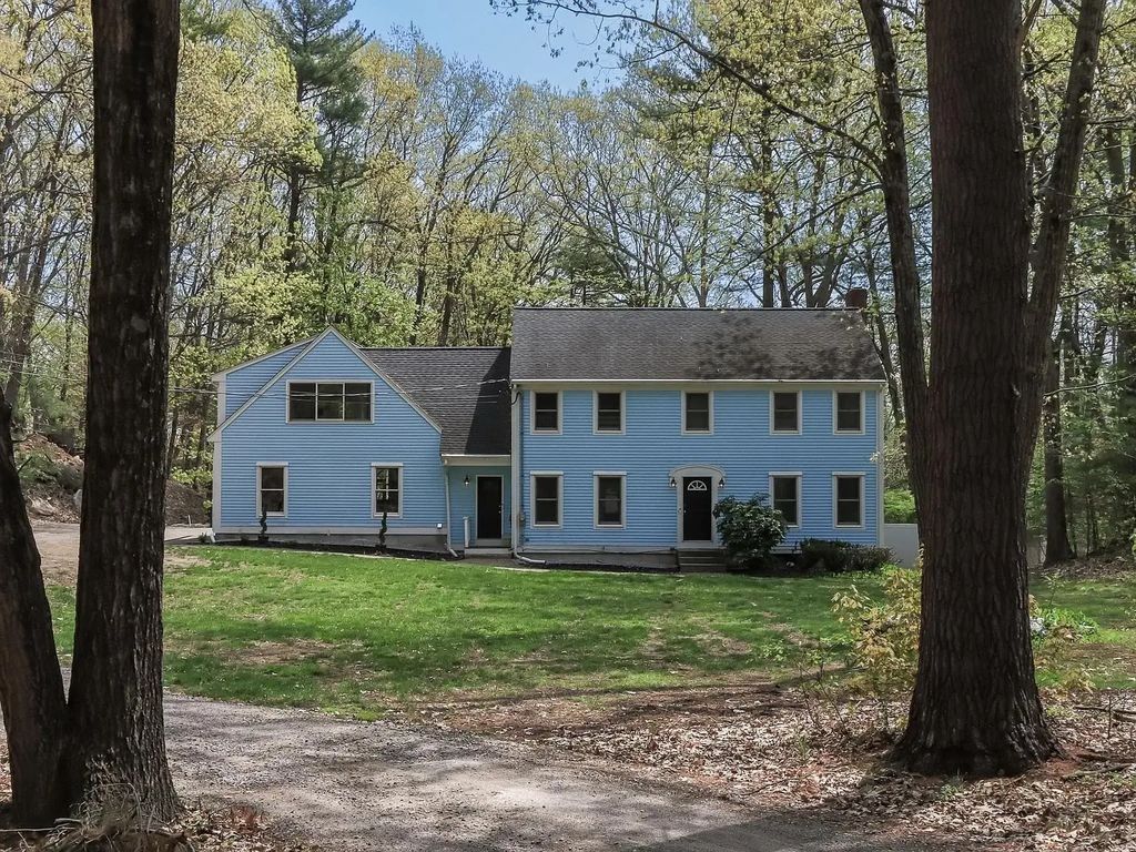 3 Scott Rd, Littleton