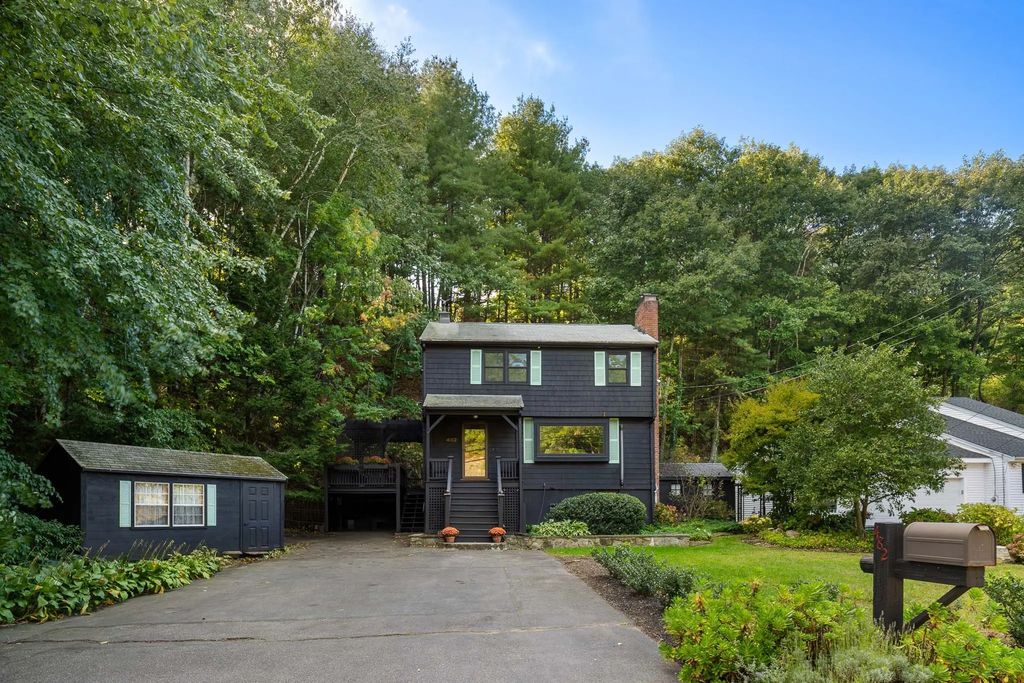 482 Main St, Saugus