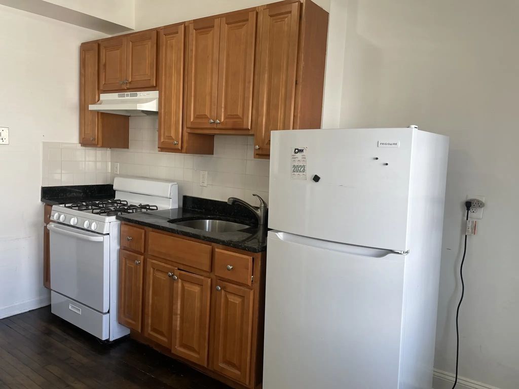 746 Broadway #5, Chelsea