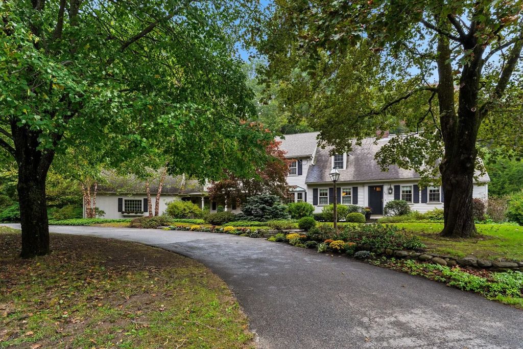 55 King Street, Groveland