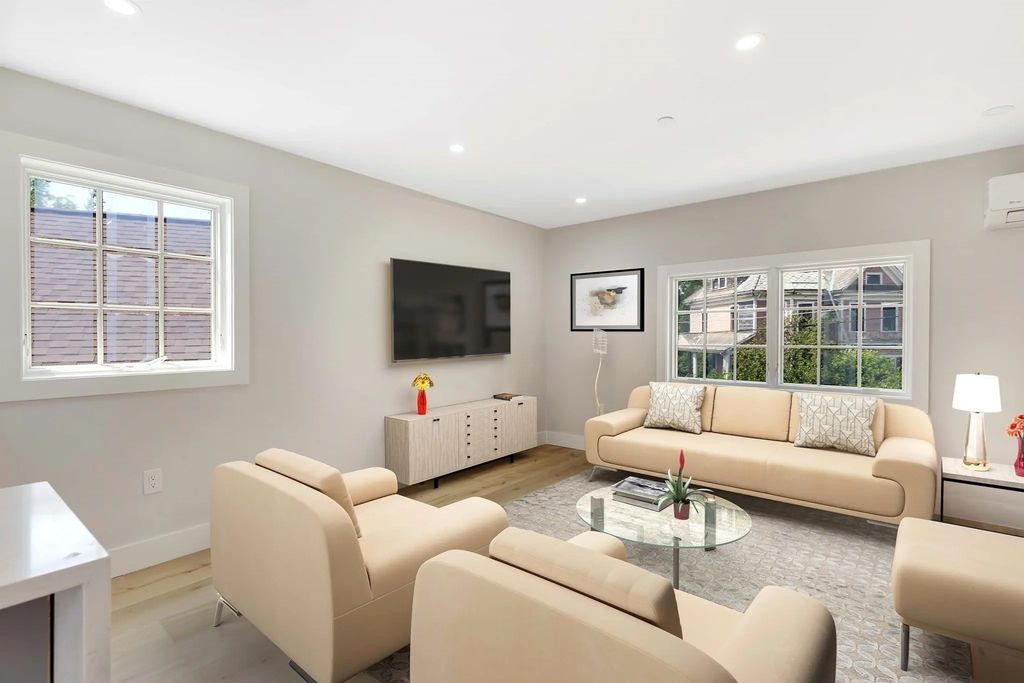 8 Crystal Street #3, Melrose
