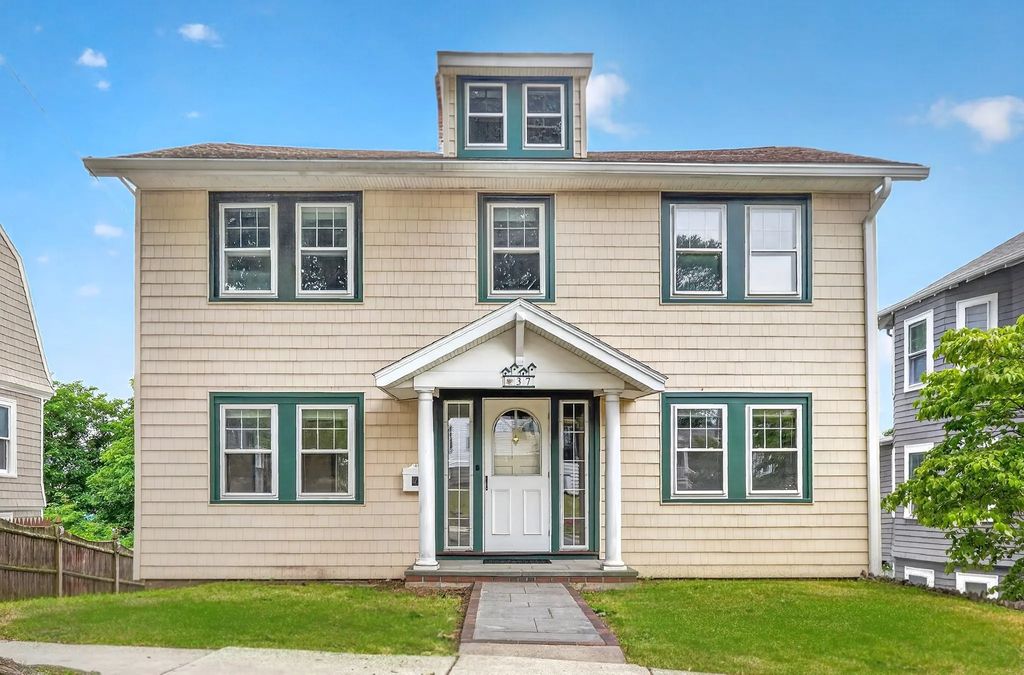 37 Loring Rd., Winthrop