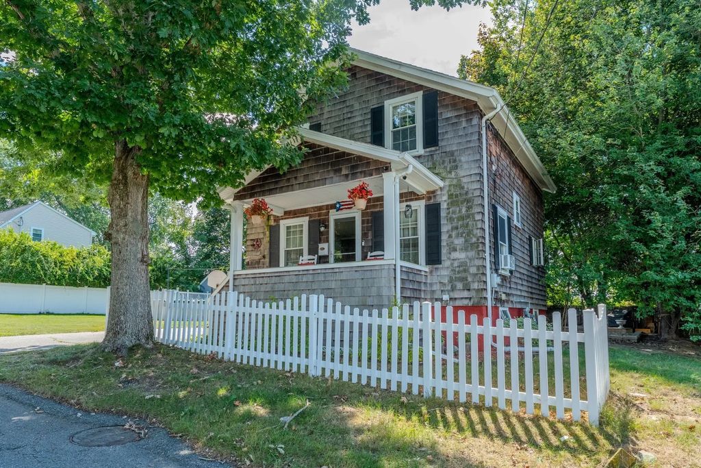 135 Thurber Ave, Somerset