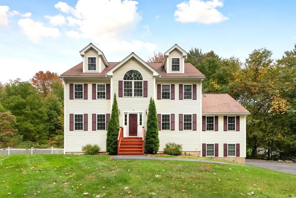 30 Lowe St, Tewksbury