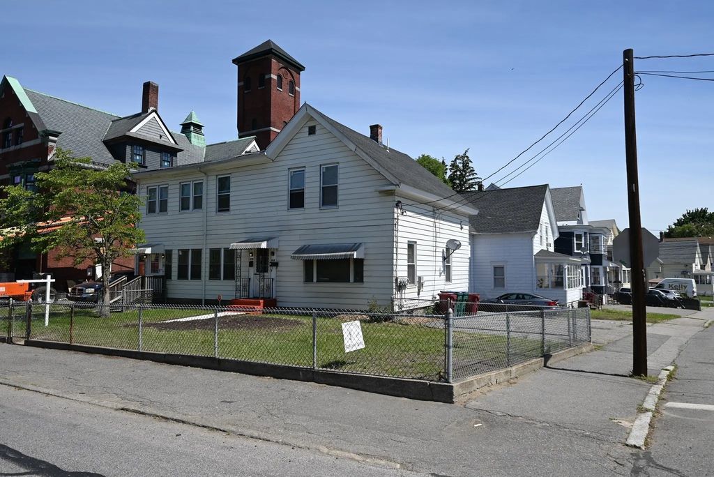 89 Mammoth Rd, Lowell