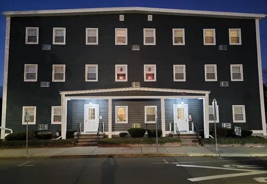 137 West Emerson #9, Melrose