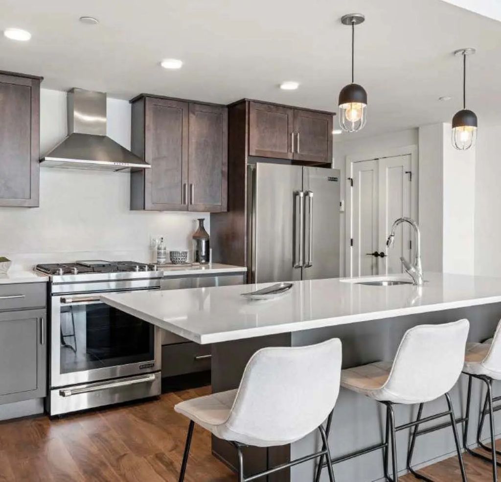 26 Hichborn Street #14, Boston