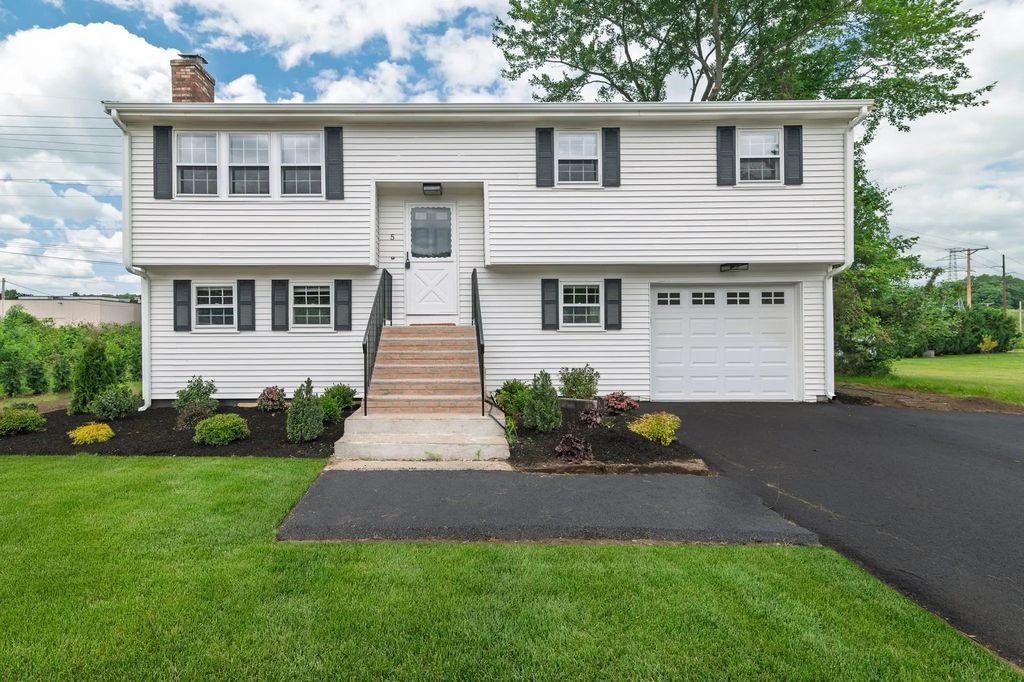 5 Burning Tree Terrace, Natick