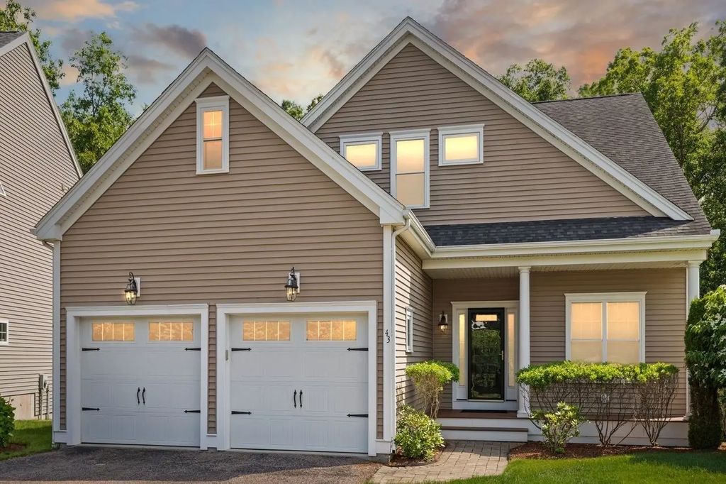 43 Winterberry Ln, Easton