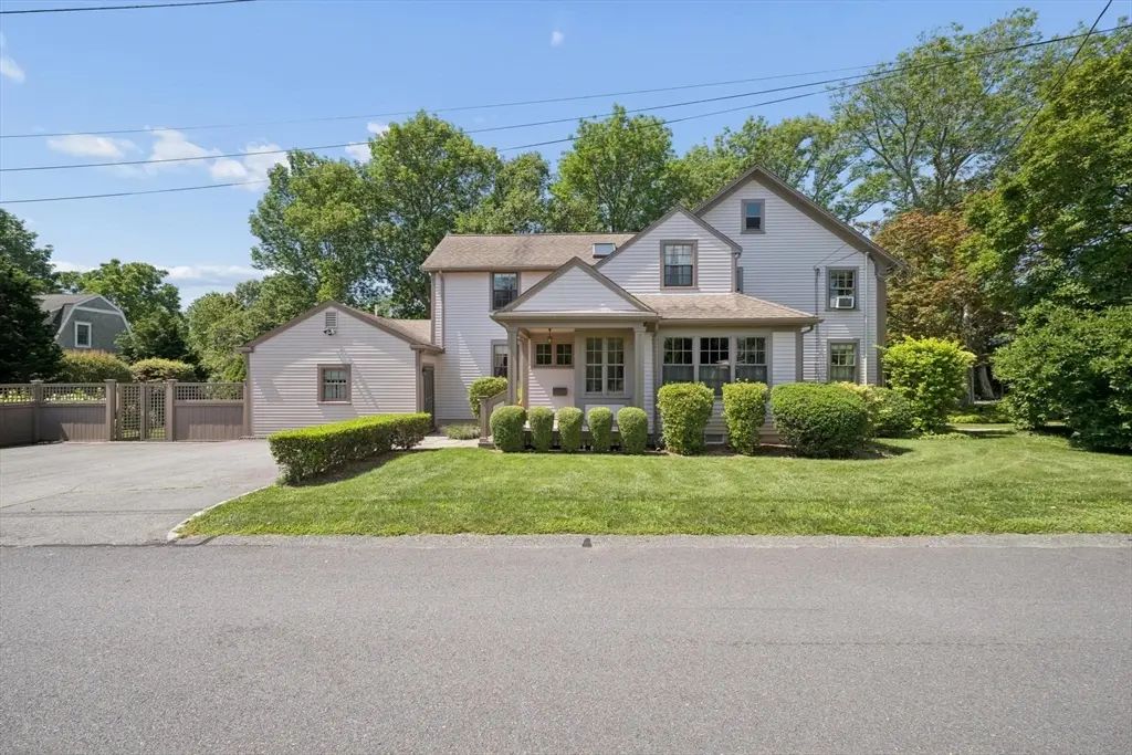 11 Prospect St, Dartmouth