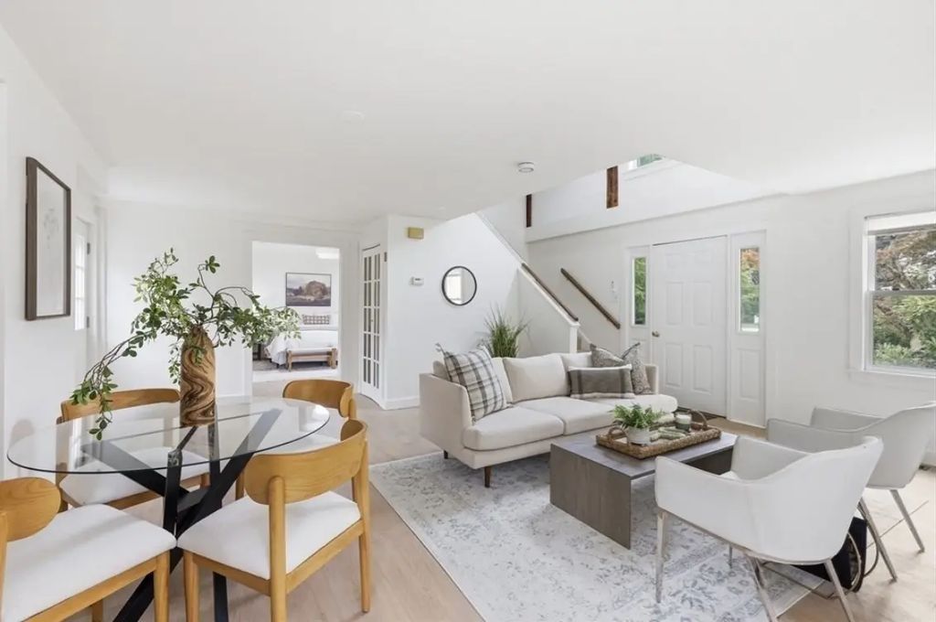 362 King St #1, Littleton