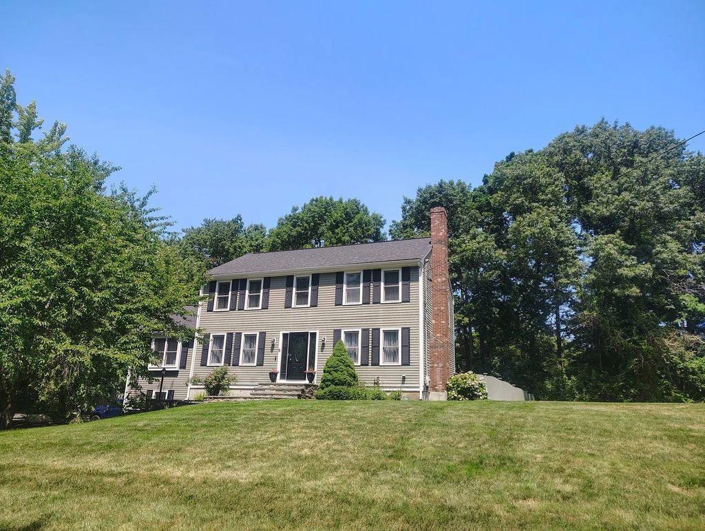 6 Forest Street, Raynham