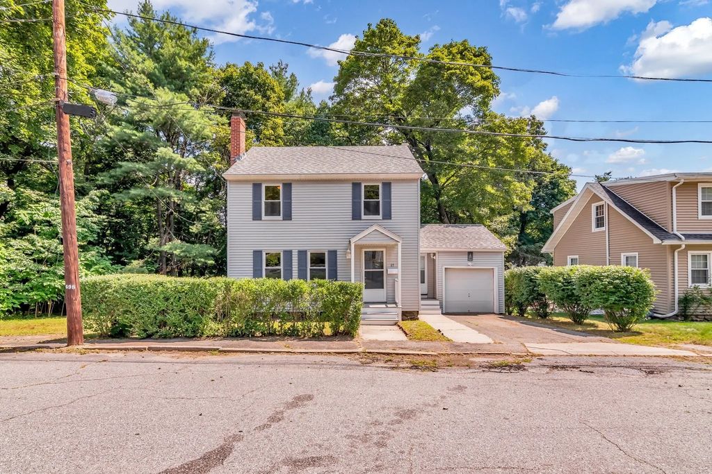 17 Windsor Street, Methuen