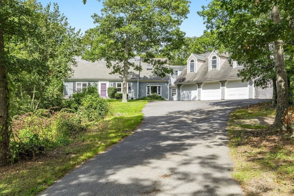 184 Wakeby Rd, Barnstable