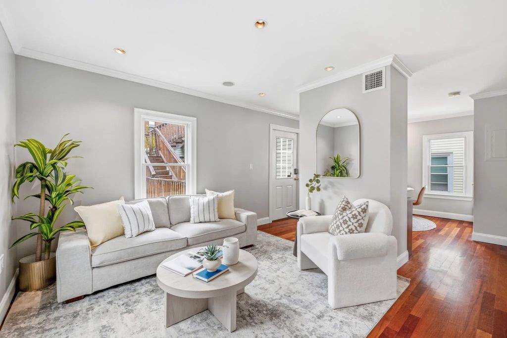 11 Parker St #2, Boston