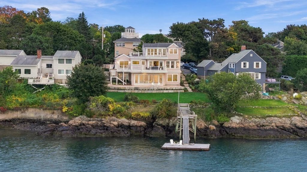 11 Kenneth Road, Marblehead