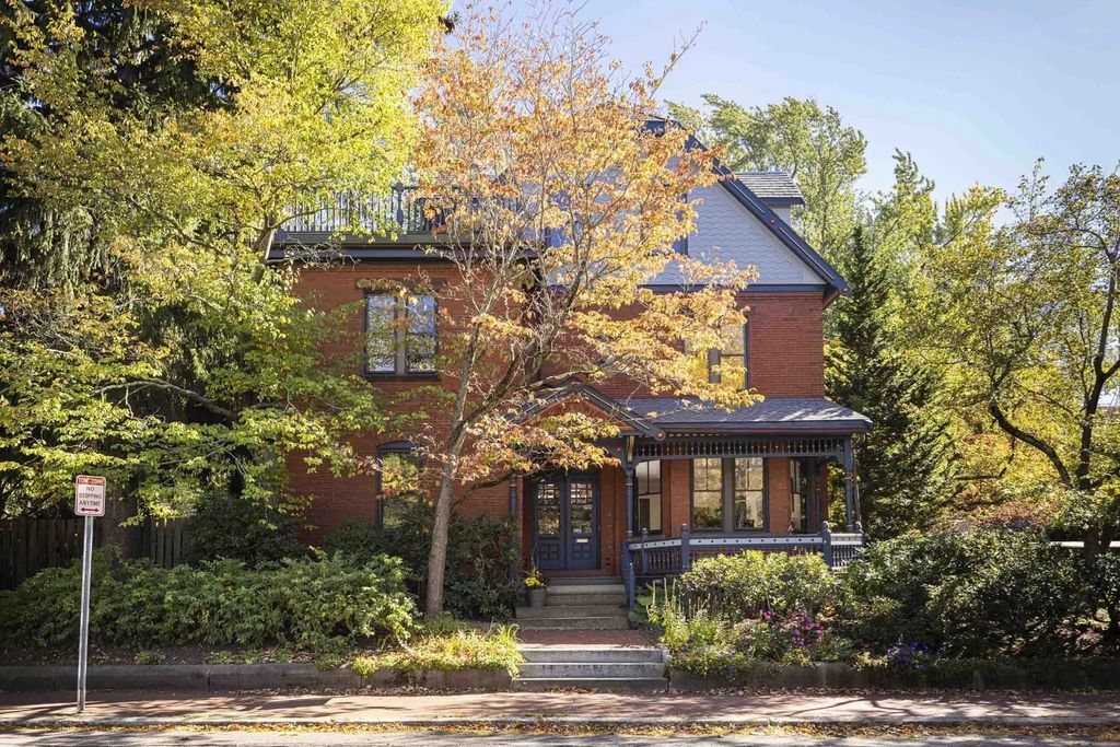 140 Upland Road, Cambridge