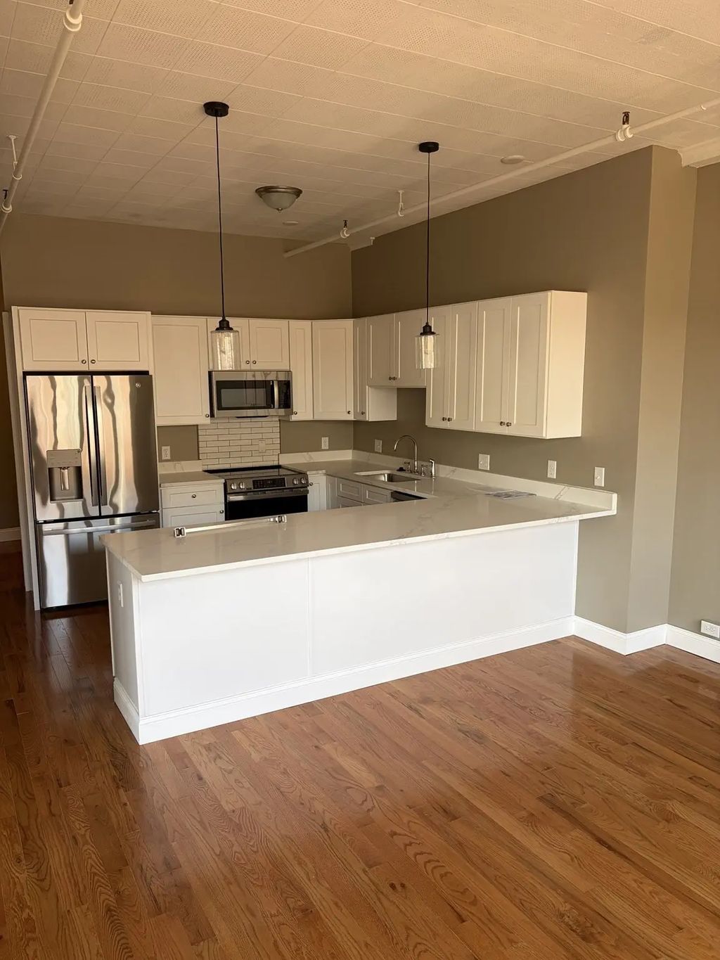 158 Main #9, Greenfield