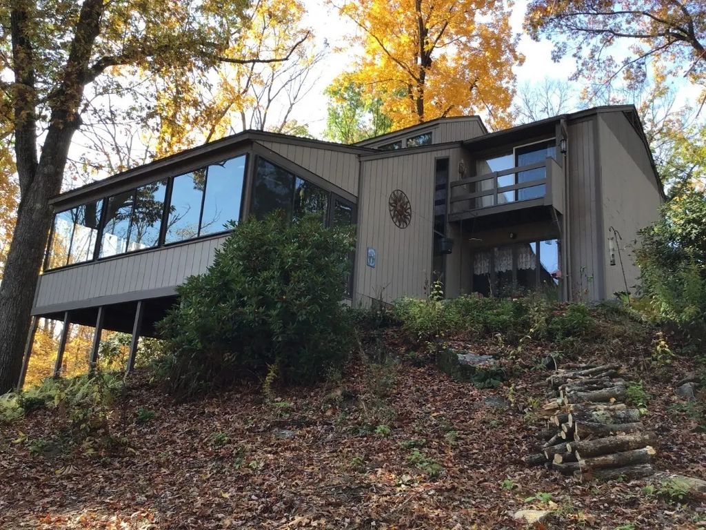 450 Glendale Rd, Wilbraham