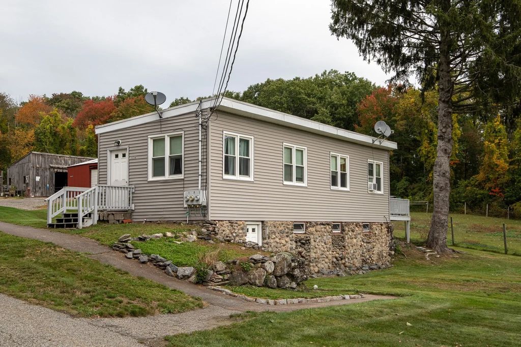 183 Ab Main St, Boylston