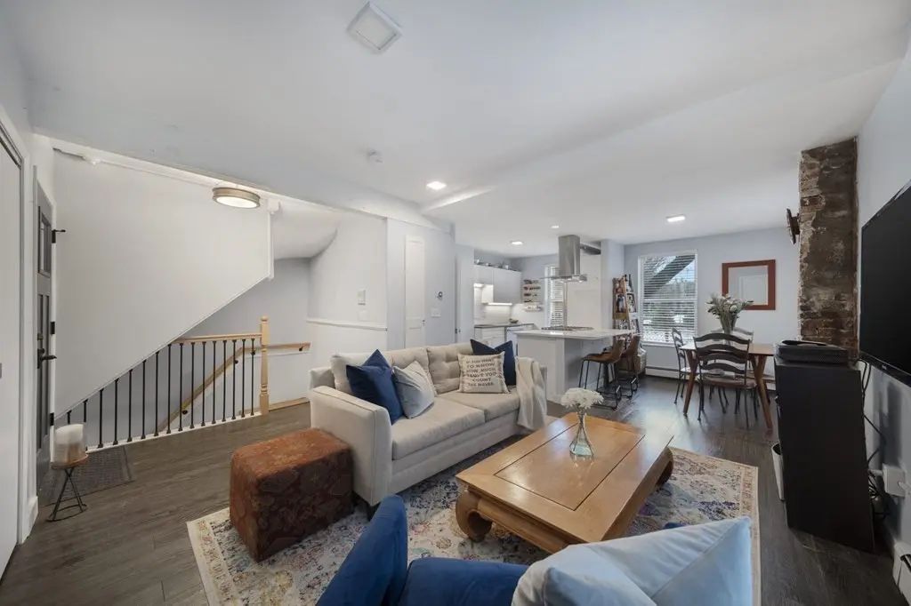 1 Chelsea Terrace #1, Boston