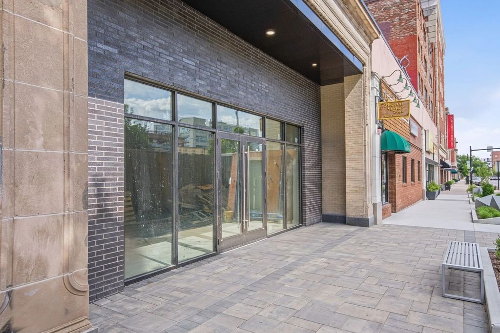1035 Commonwealth Ave, Boston